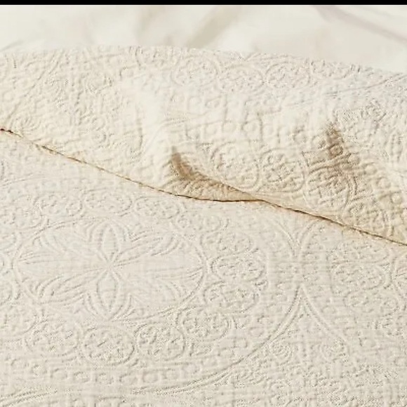 QUEEN/FULL Matelasse Medallion Comforter & Sham Set Natural -cotton - Picture 2 of 2